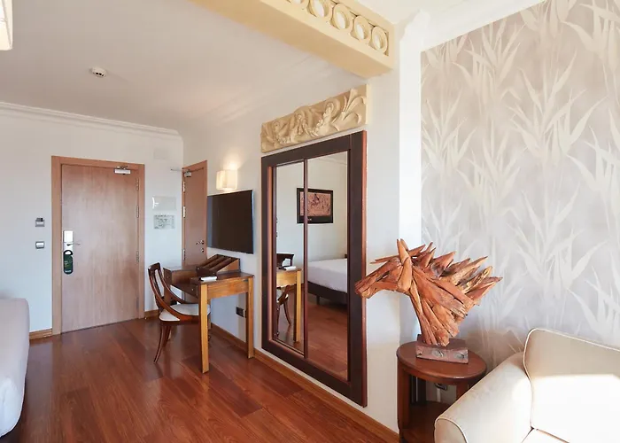 Sercotel Hotel President